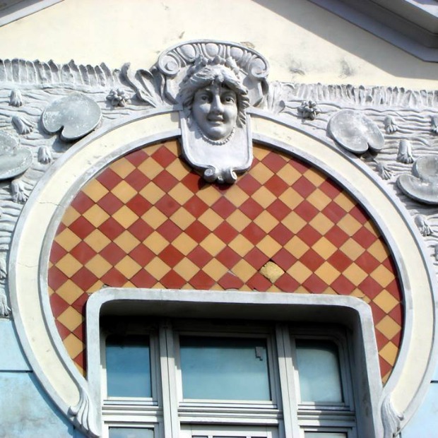 Фасадна скулптура у Београду