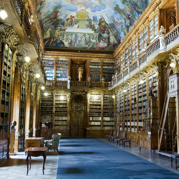 Digitalizacija kao Borhesova Vavilonska biblioteka 