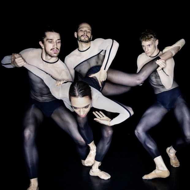 Primarna trilogija: Kompanija Drezden-Frankfurt Primarna trilogija: Kompanija Drezden-Frankfurt